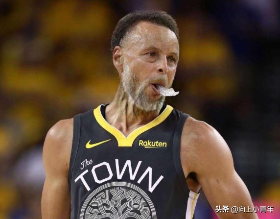 球星扮老人踢球全集,球星扮老人踢球