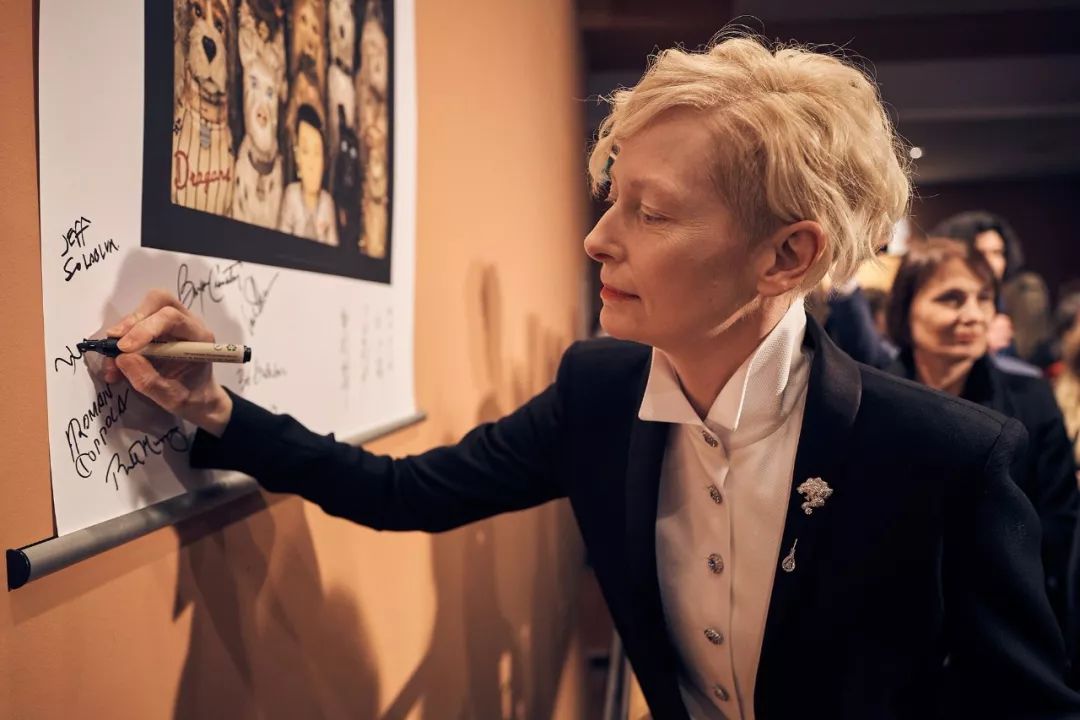 女人帅起来男人都不知道怎么做,女人帅起来究竟能帅到什么地步