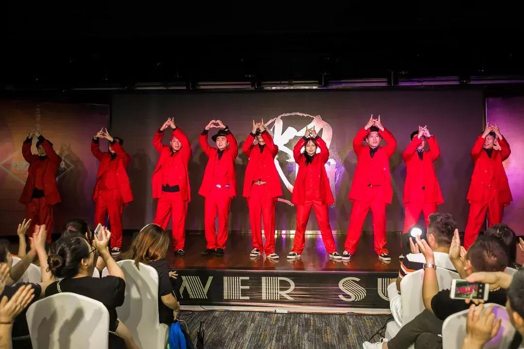 theone街舞冠军赛,攀大街舞