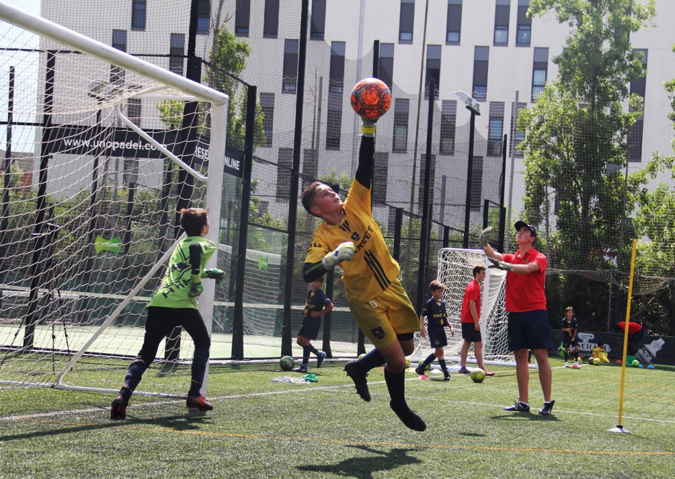 西班牙足球训练营在哪里,西班牙训练营