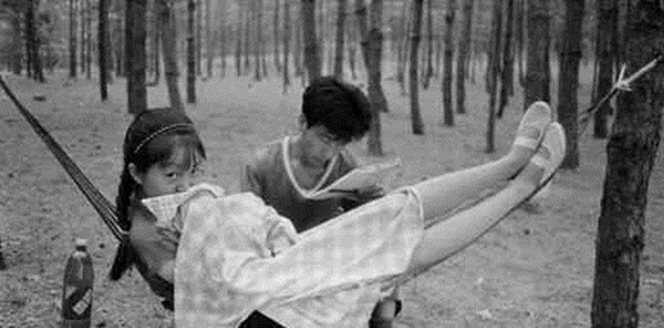 痴情女人为爱付出放弃一切的下场,痴情女子为了爱人的未来甘愿入狱