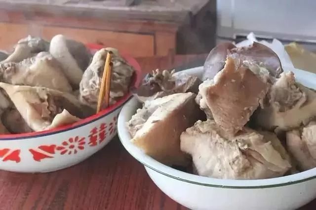 九张反映过年气氛的照片,百张罕见的过年老照片这才是年味