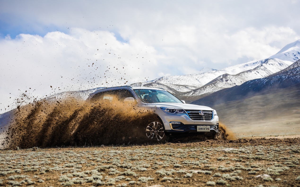 CVT、AT、双离合,变速箱谁更靠谱?听老司机试驾汉腾X7S你就明白了