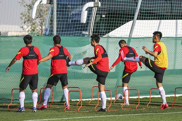 国足什么时候去迪拜集训,为什么国足世预赛去迪拜