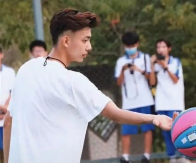 素人帅哥闪照合集,素人帅哥集锦