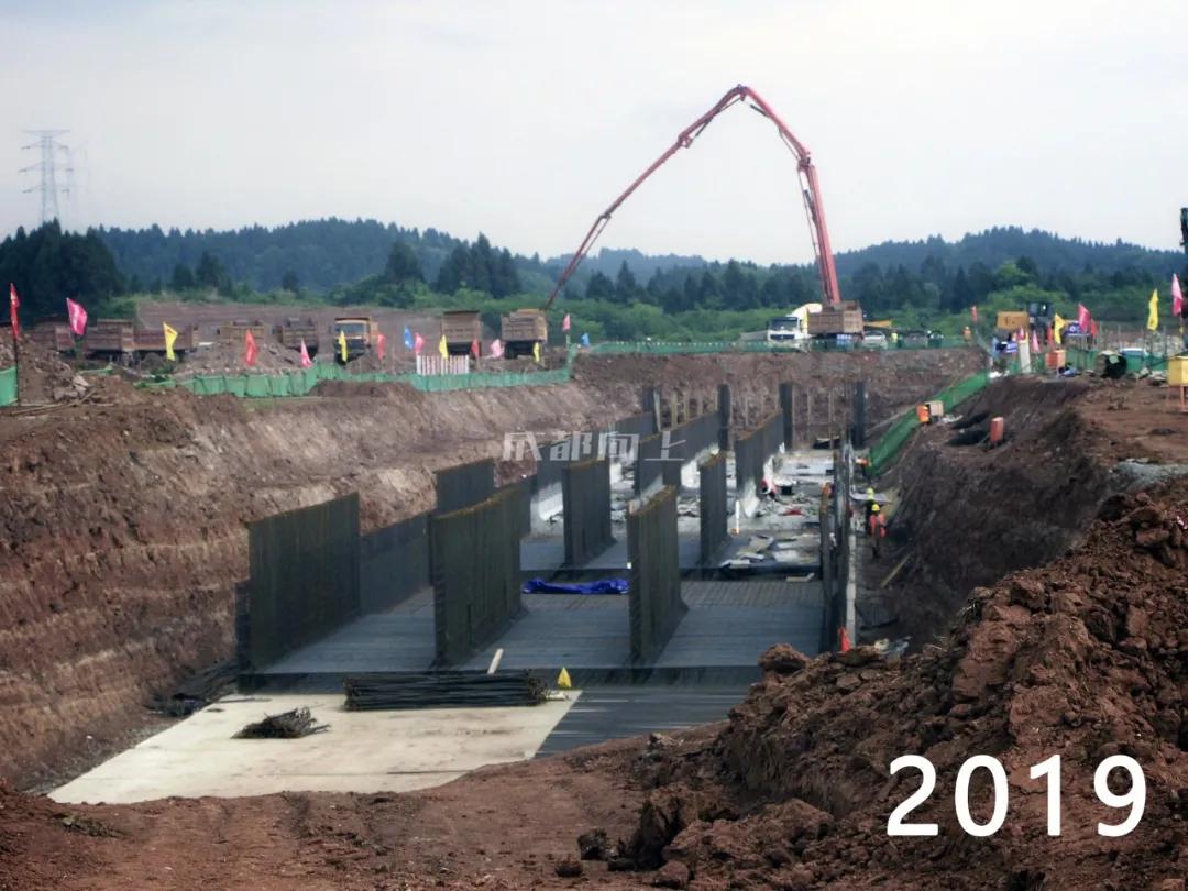 东部新区与天府新区,东部新区和天府新区