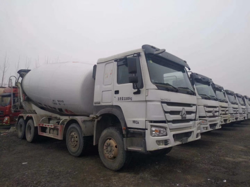 二手搅拌车混凝土罐车视频,精品二手混凝土搅拌车