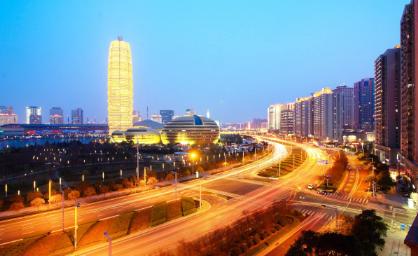 「郑州晚报」社长评论：我们的激情和梦想在奔跑路上激荡