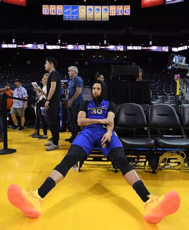 nba球星今日上脚库里,nba球星今日上脚球鞋