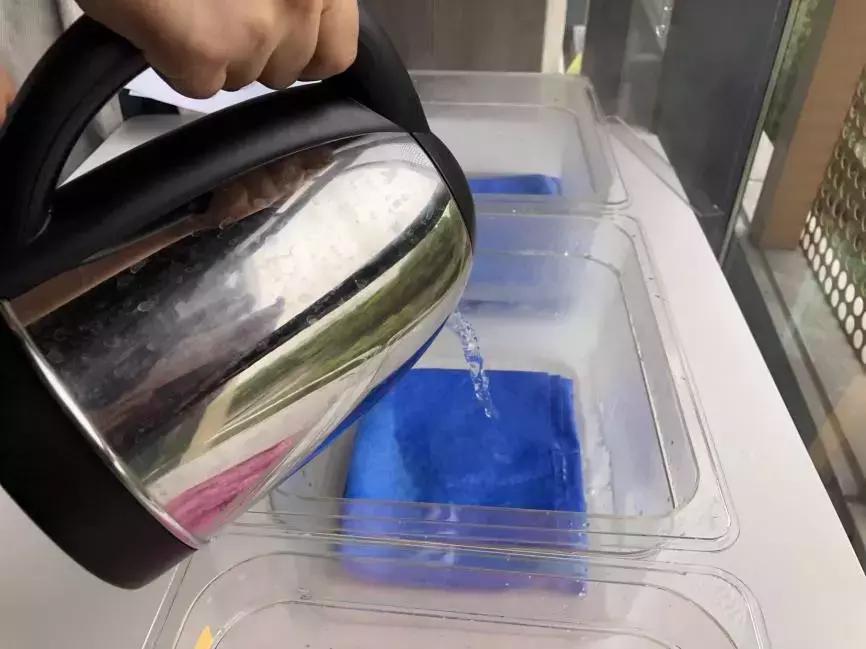 如此残暴的测评路子,这3款某宝销量火爆的宠物浴巾能否hold住?