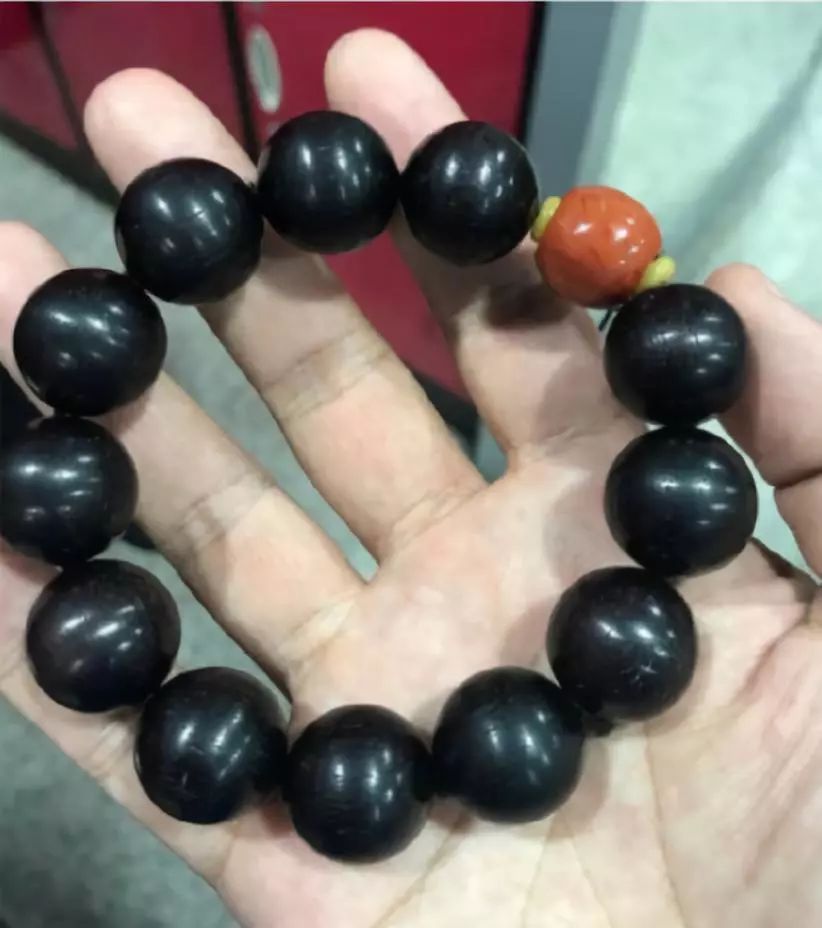 盘了半年的金刚,盘了几年的金刚可以沾水清洁么