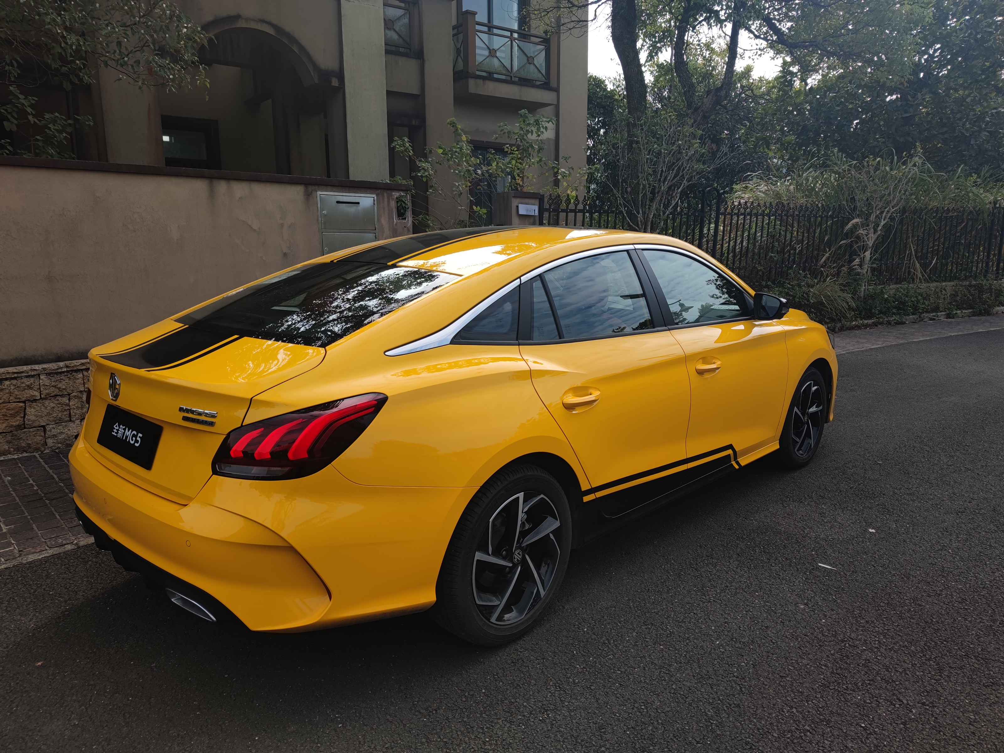 4.99万的名爵mg5试驾,名爵mg5中配自动青春风尚版起步