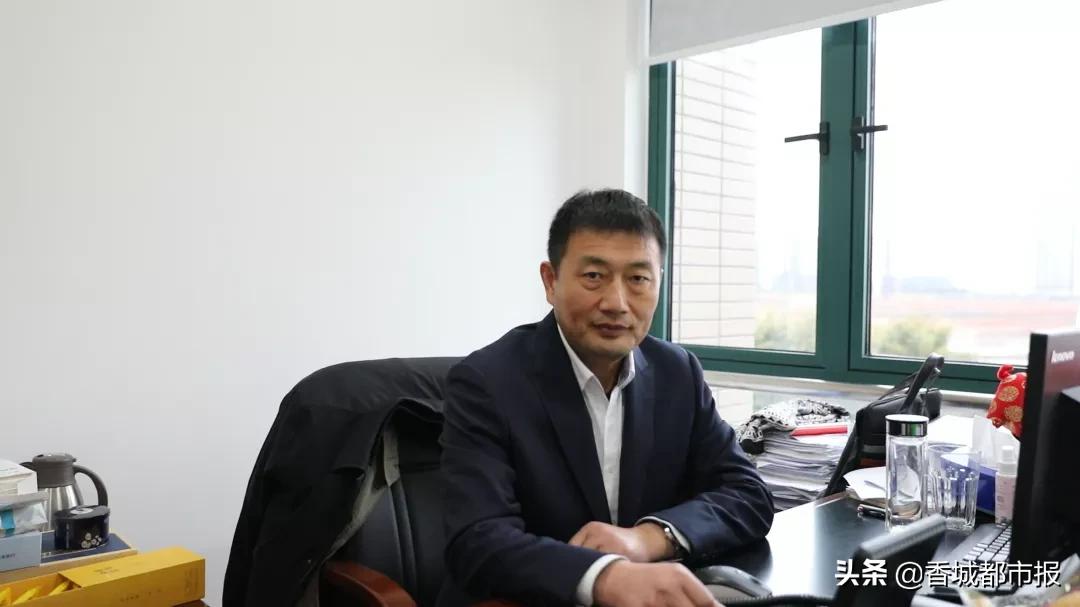 「咸宁供电:光明记忆•百名*党**员庆华诞⑫」全力服务京广"大动脉"电气化改造