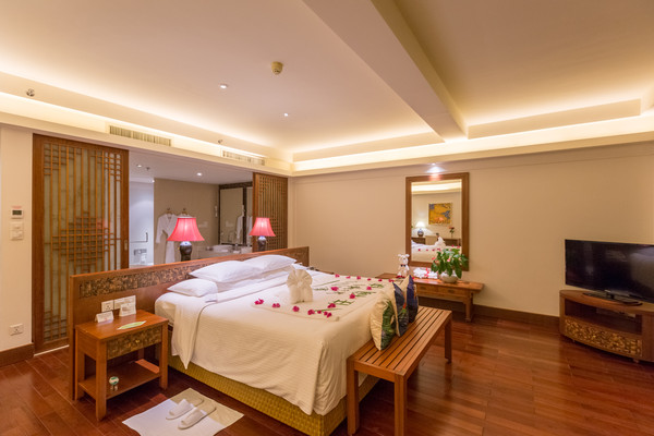 三亚亚龙湾华宇度假酒店在哪个区,亚龙湾华宇度假酒店是几星的