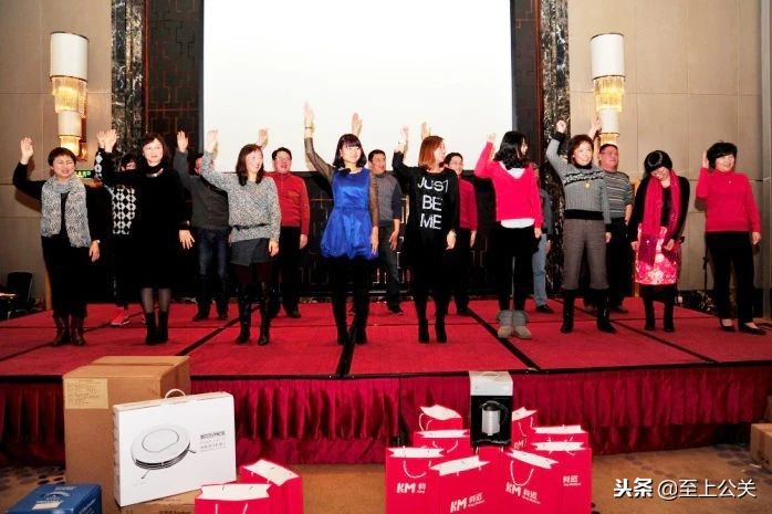 60人年会趣味游戏十大排行,400多人年会创意互动游戏