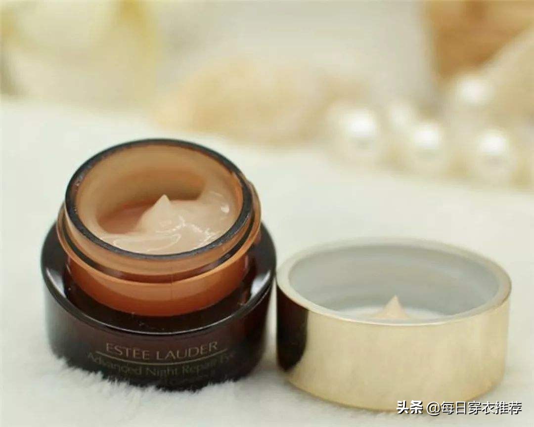 婚纱女王王薇薇视频完整版,“婚纱女王”王薇薇出席时尚大奖