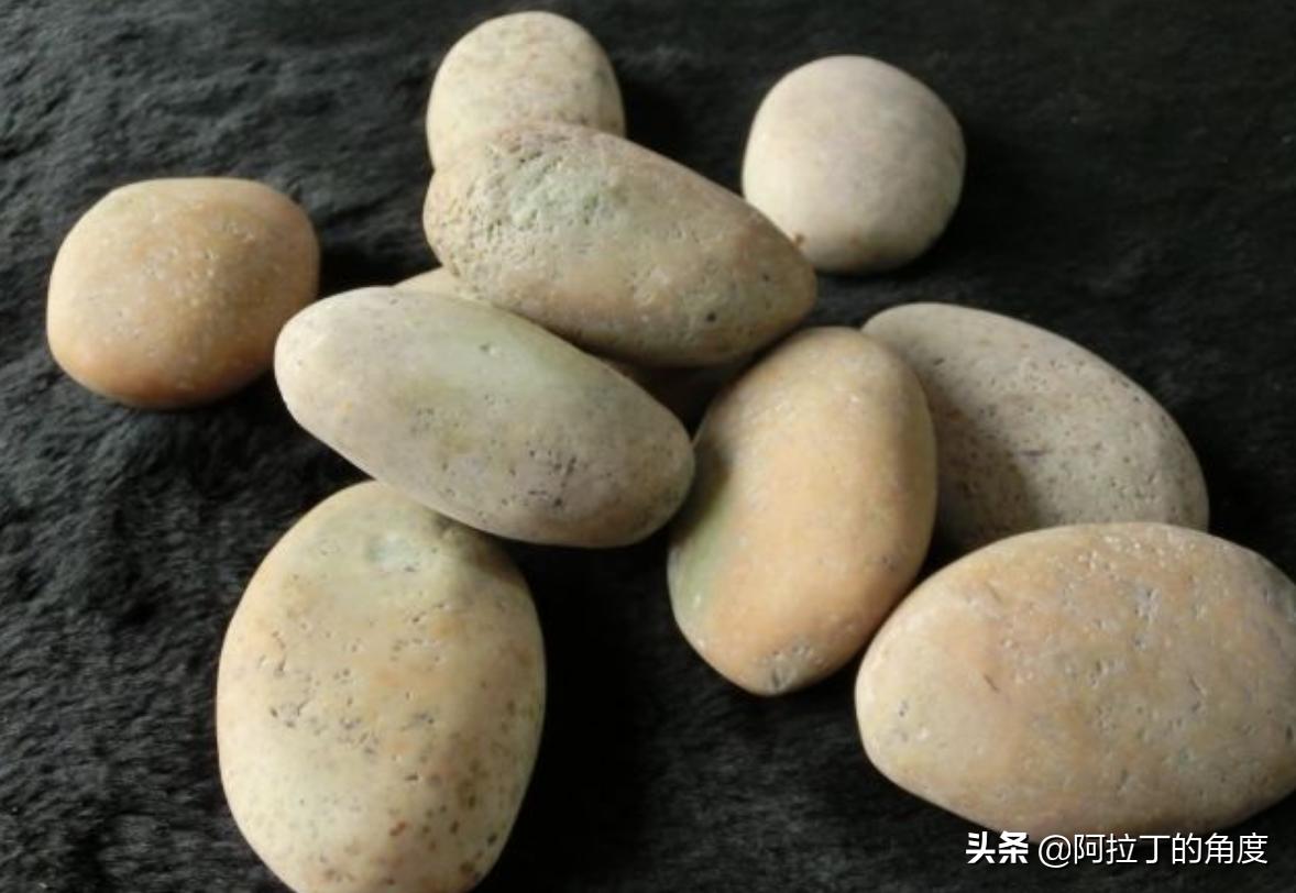 每天都有陨钻出现，别有用心的人不要再发布了，还石友一片净土