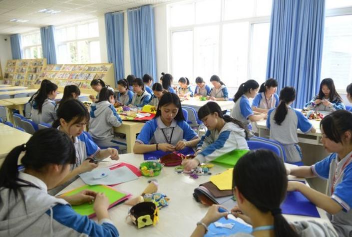 学前教育好一点还是幼师好一点,学前教育还有必要考吗
