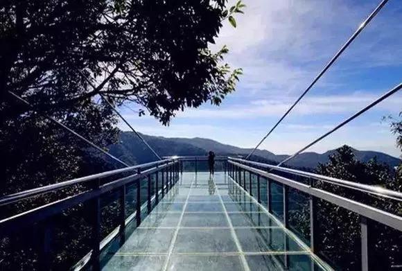 昆明玻璃栈道有哪些,昆明景点之玻璃栈道