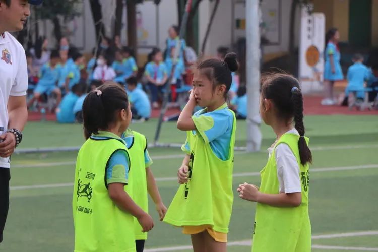 百花小学2023运动会,百花小学足球比赛视频