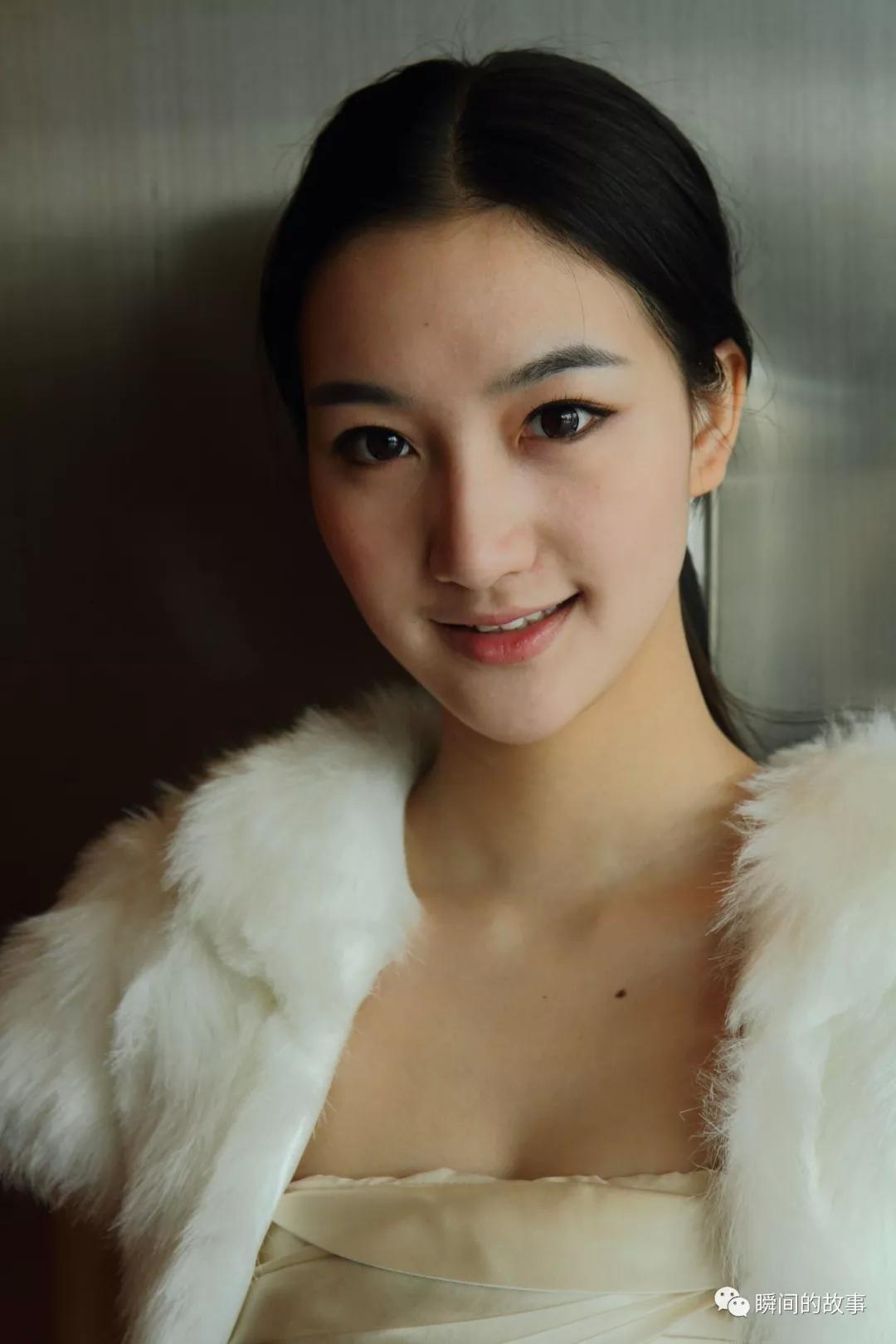 4s店小车车模,4s车模