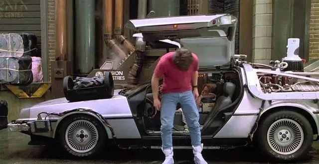 阿迪和耐克的较量,耐克和阿迪对话