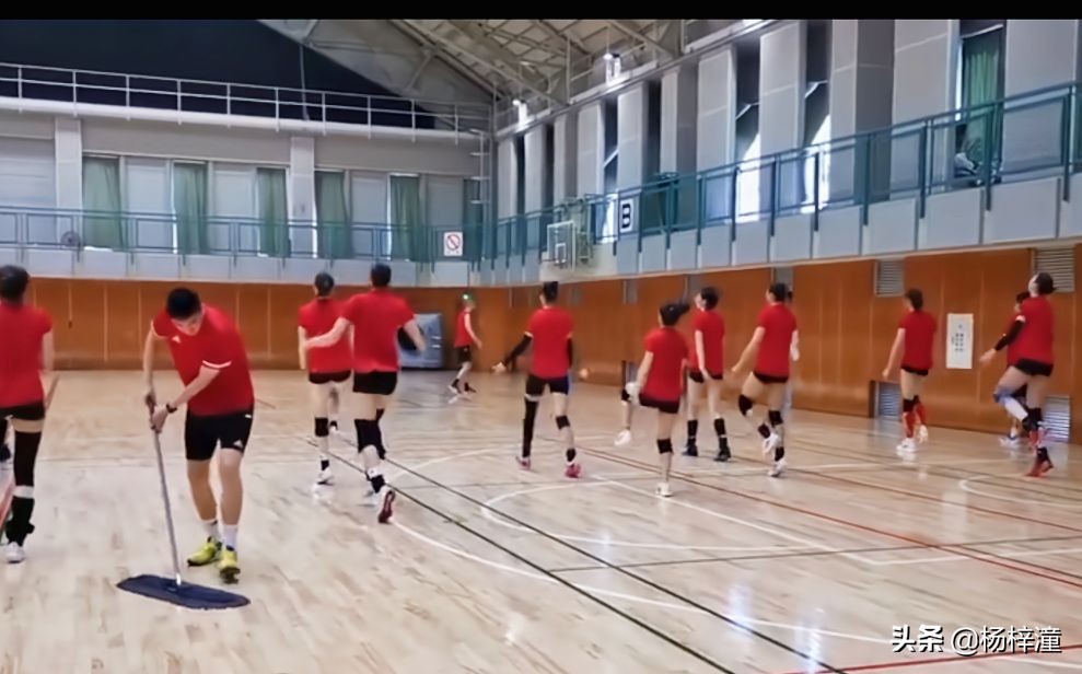 郎平场边霸气指导全过程,郎平带龚翔宇参加奥运会