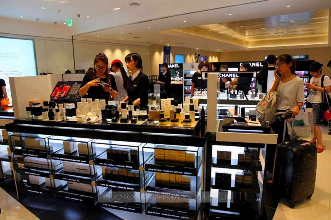 为什么韩国女性愿意来中国定居,大批韩国美女在中国定居