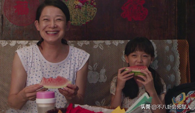 最火小童星女,童星出道的她如今18岁越来越漂亮