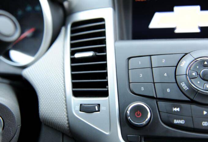 花2万7买台2012年的科鲁兹值不值,16年3万公里手动科鲁兹好出手不