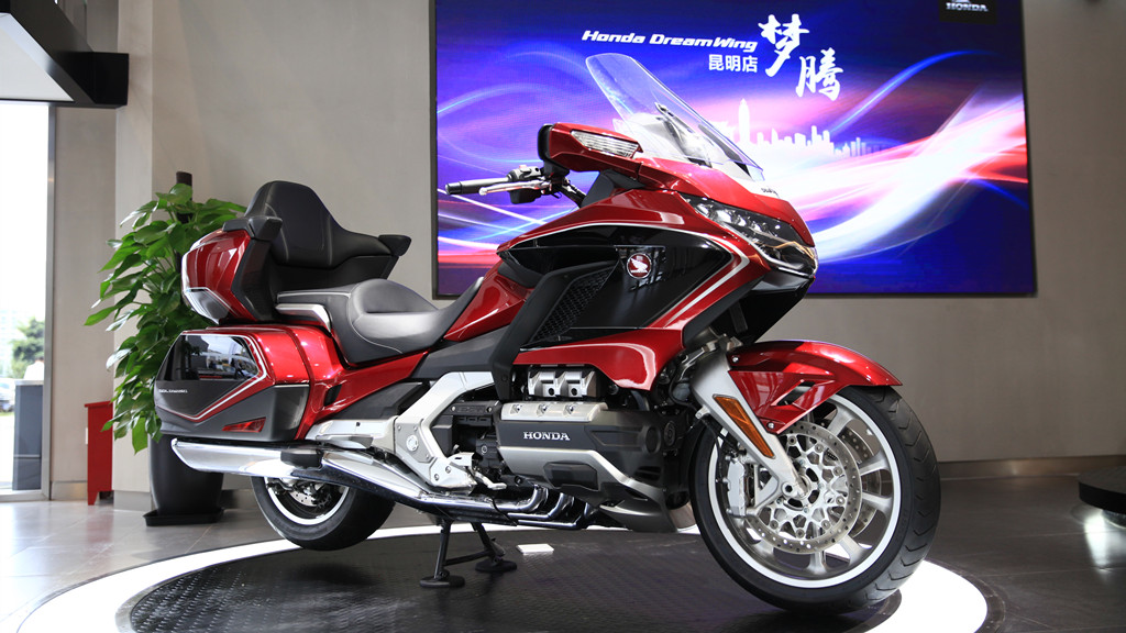 这几款车照样可以翻山越岭,这几款车绝对有你意想不到的配置