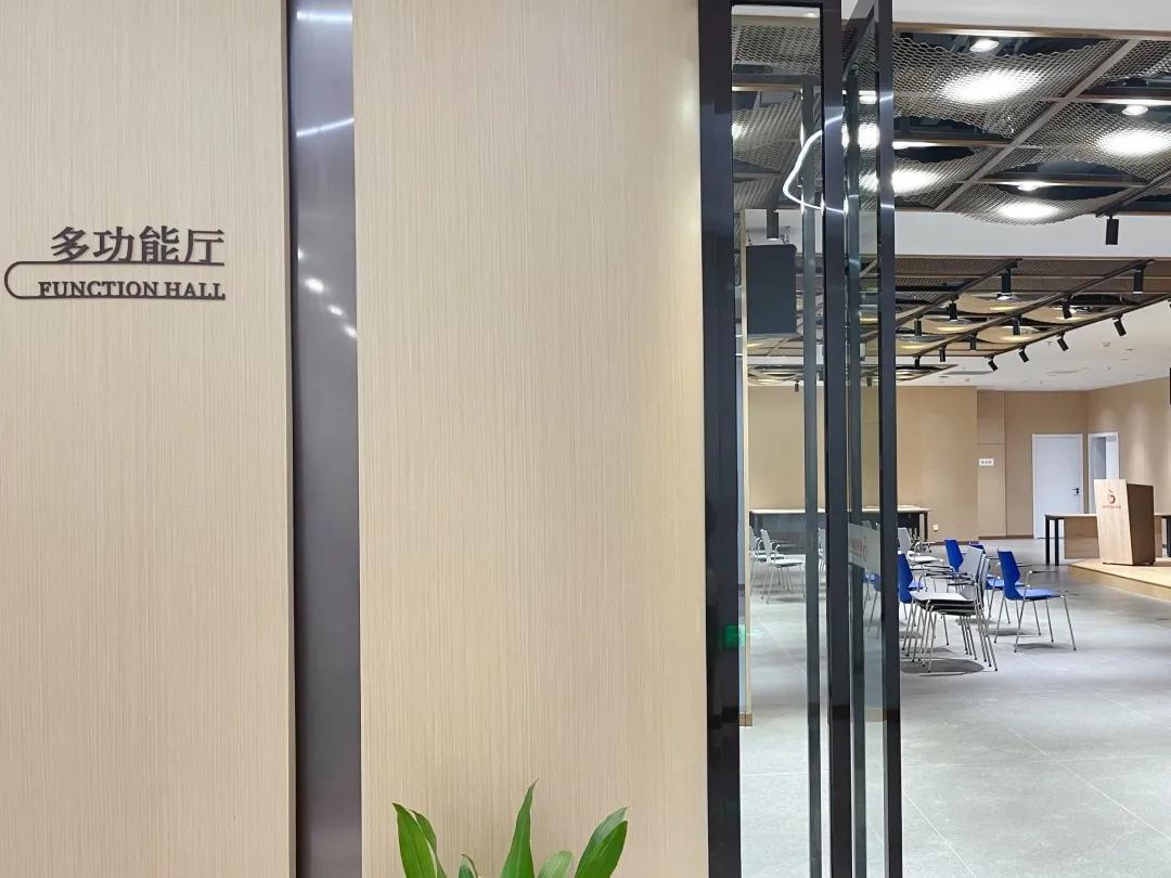 “书香鼓楼”地标，凤凰于飞，华丽转身