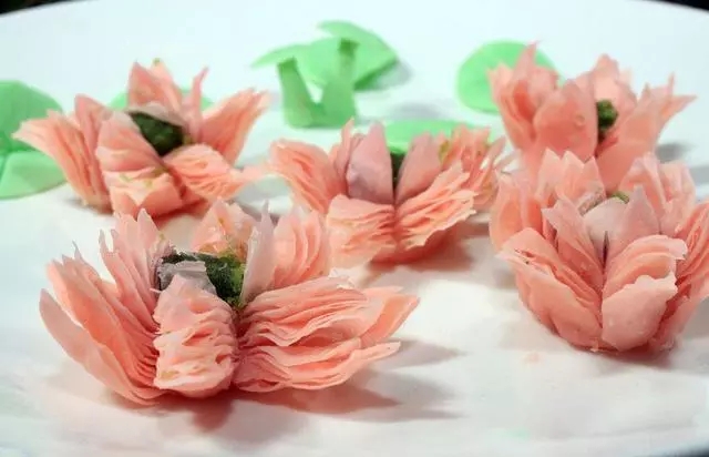 延禧攻略乾隆的故事,乾隆最喜欢的荷花酥