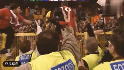 众所周知，罗马队魂有两位，一位已经退役，一位今夏离开