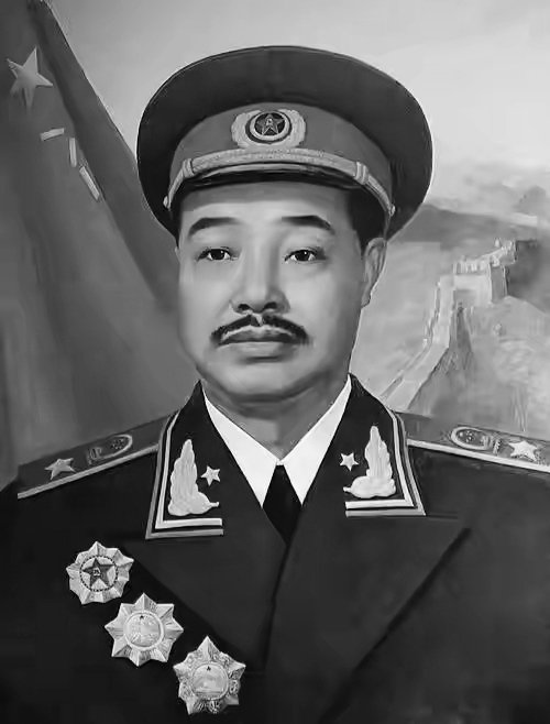 1964年，国足惨败，贺龙一气之下解散国足