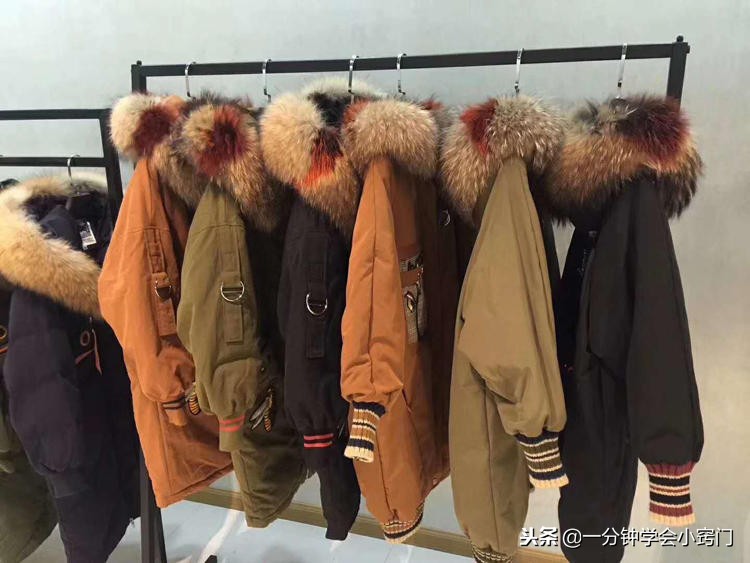 羽绒大衣脏怎么办教你一招,羽绒服上的毛领脏了怎么洗