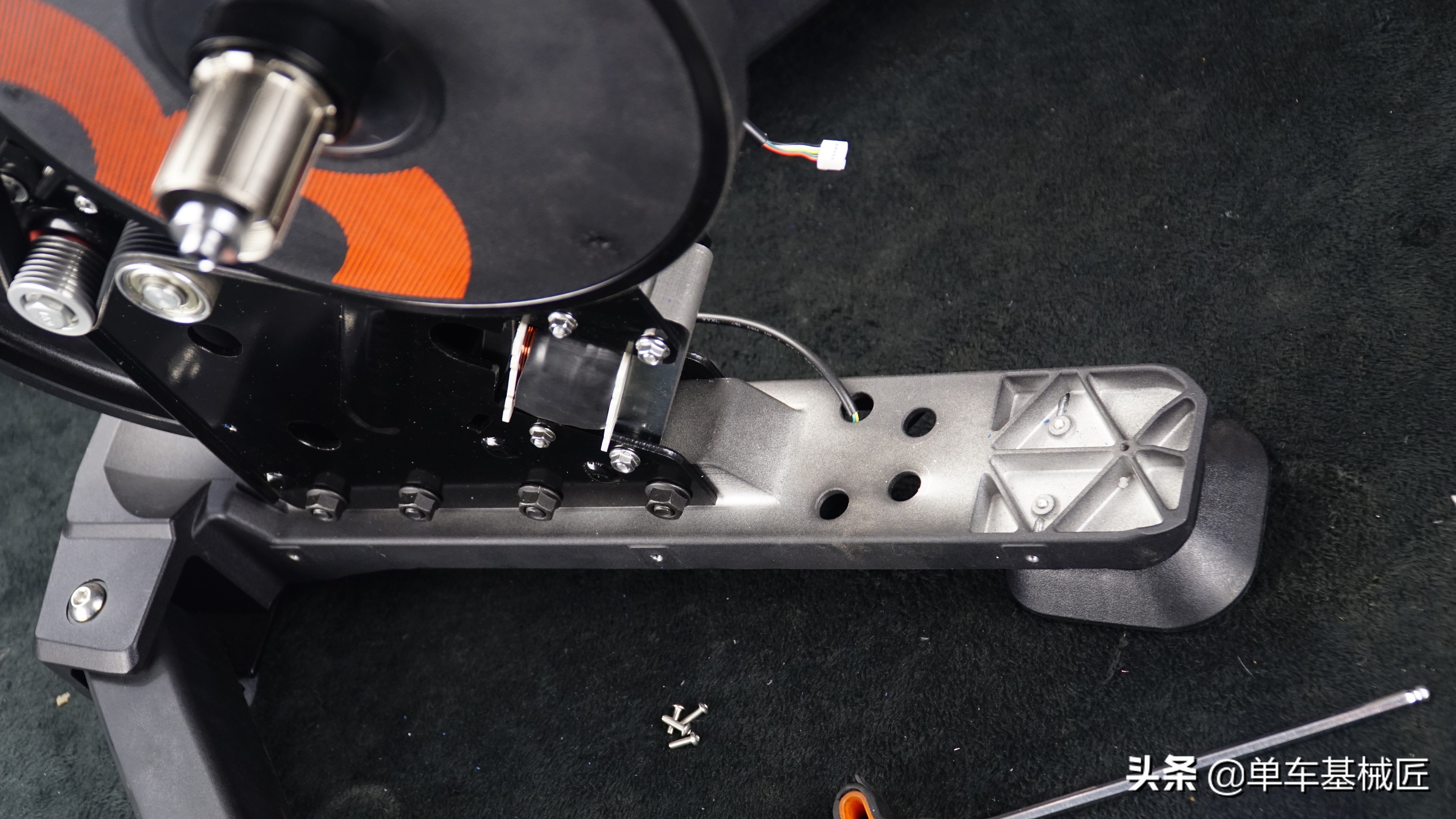 迈金t300蹬不动,迈金t300老款和新款的区别