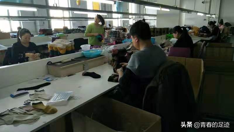 地摊袜子新型营销模式,地摊卖袜子新模式新项目