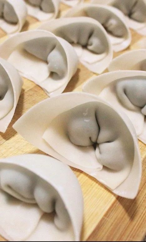 全自动馄饨机上线,一次成型馄饨机