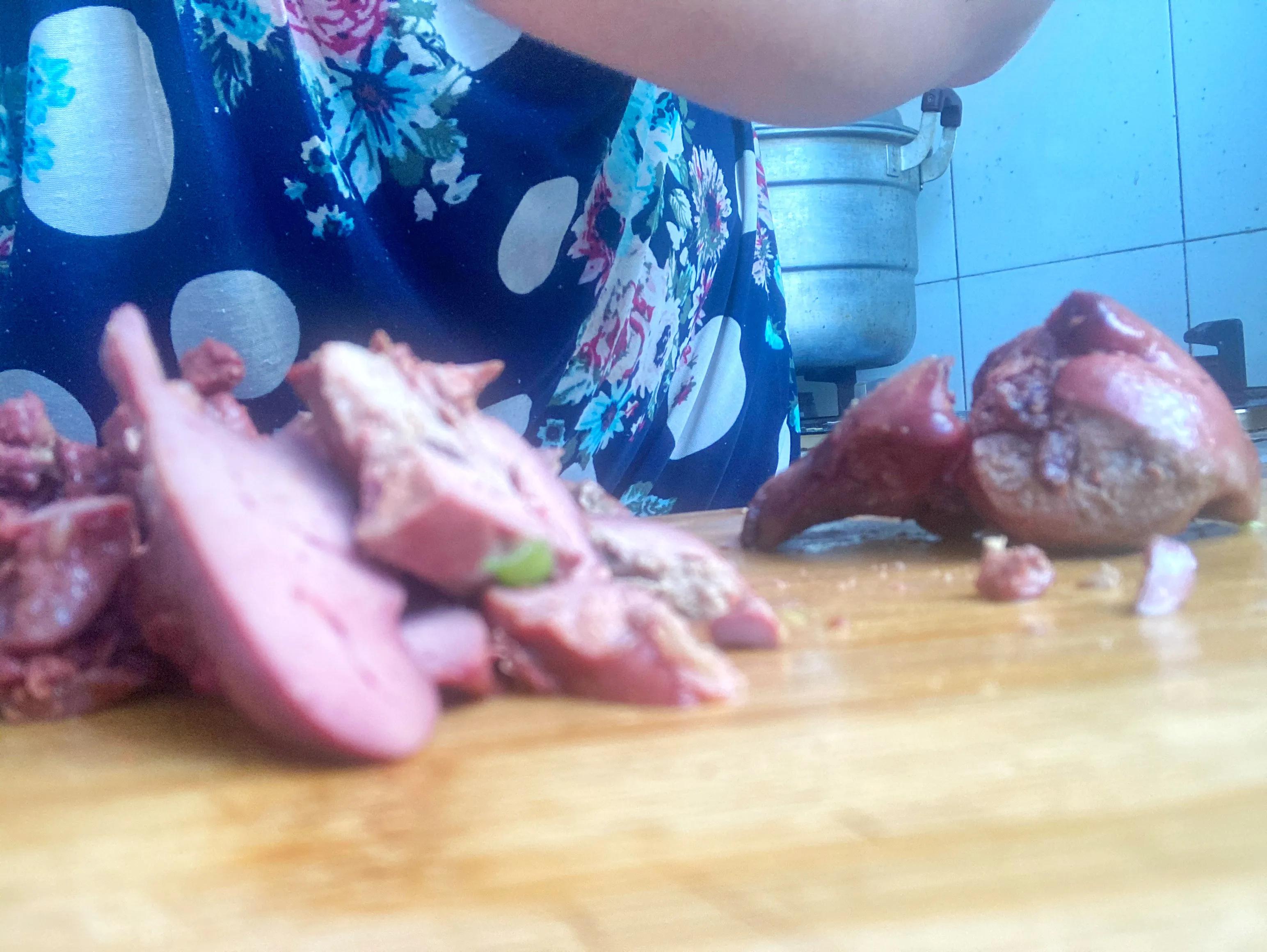 彩椒猪肝做法视频教程,辣椒炒熟猪肝最正宗的做法