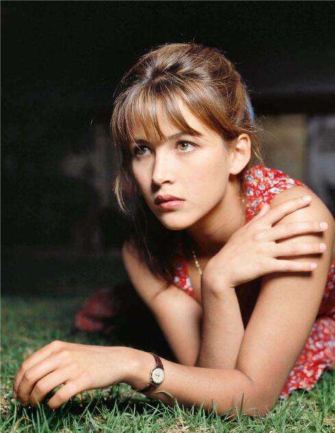 法兰西玫瑰苏菲玛索视频,法兰西玫瑰苏菲玛索介绍