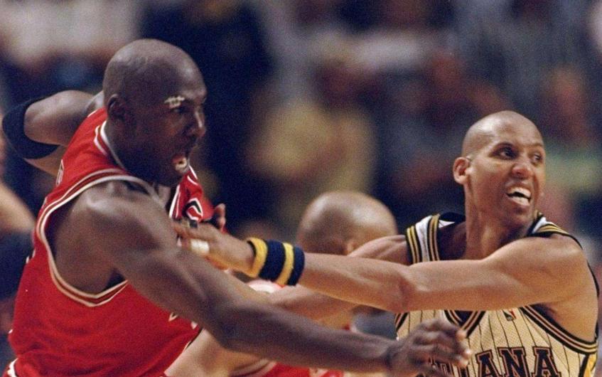 NIKE篇LASTSHOT乔丹一战封神，成就六冠公牛，王朝谢幕！