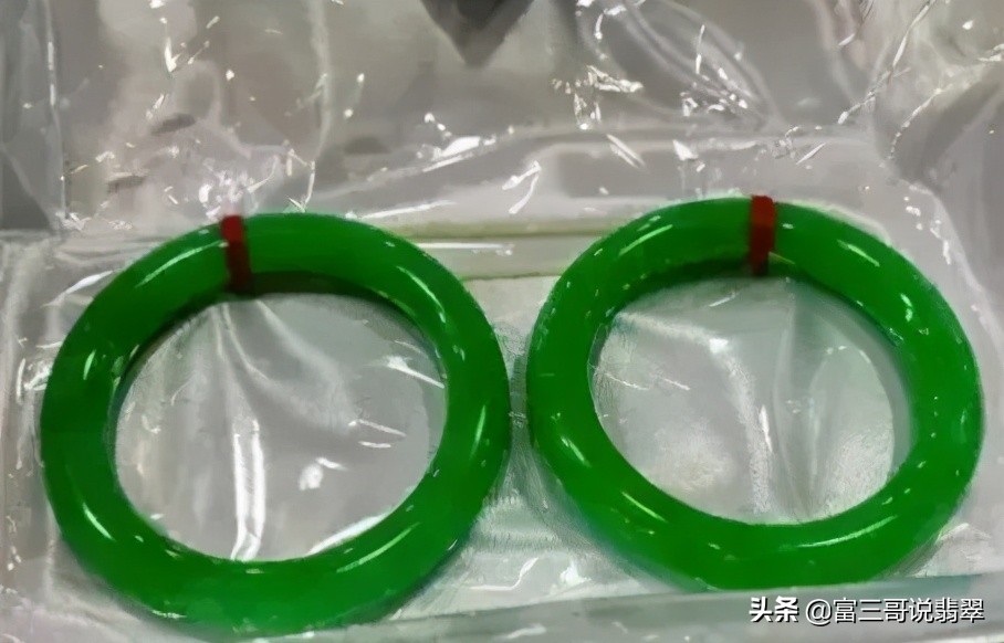 翡翠行家看货手法,翡翠新手怎么买最好