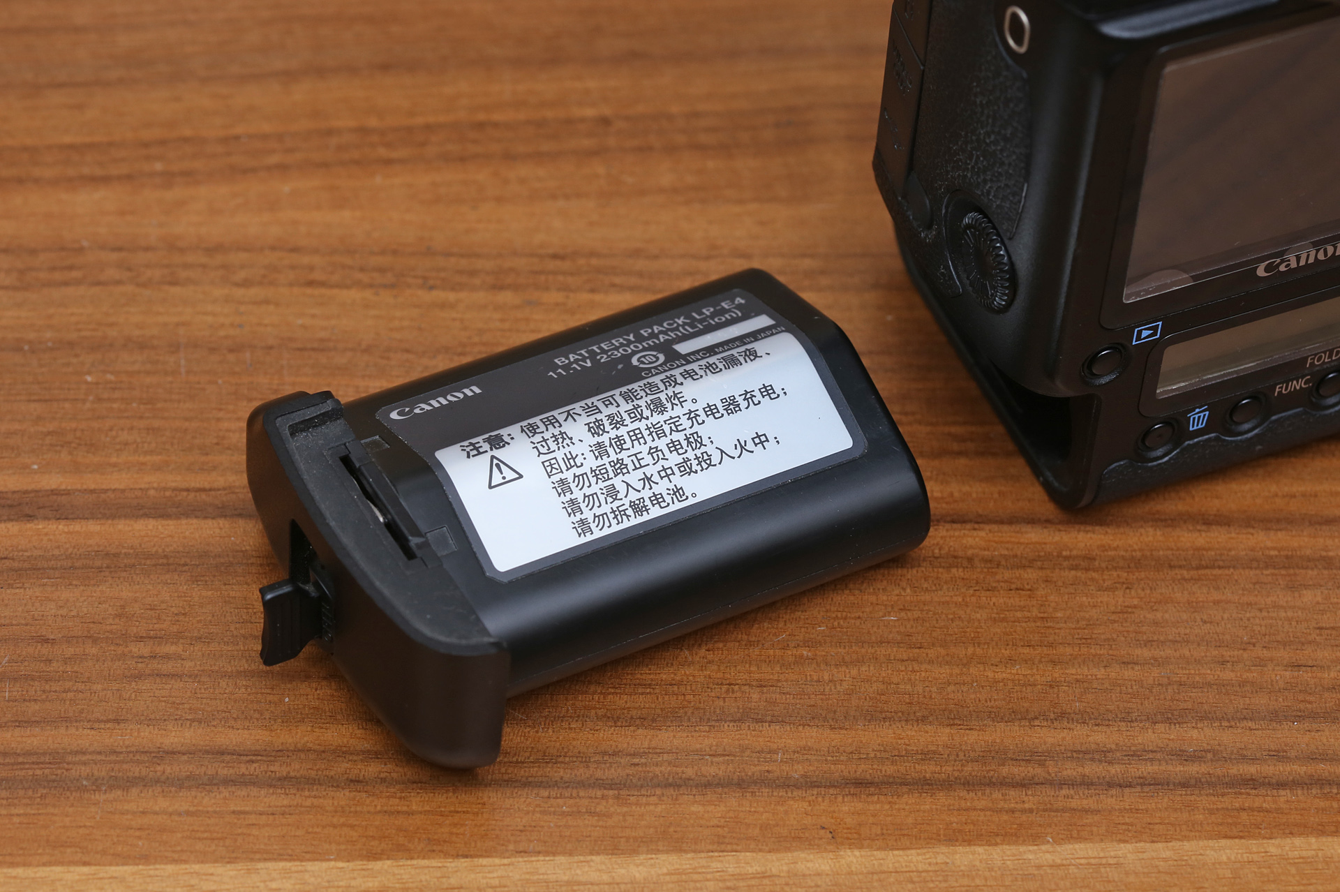 佳能1dsmark3还值得买吗,ds时代