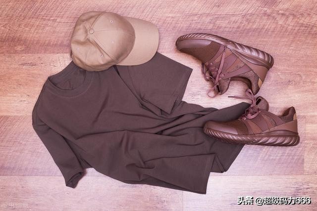 出口日本三件套,出口日本10万件服装