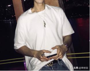 提升格调的日常配饰,小众配饰拯救沉闷穿搭