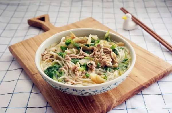 10种诱人的米线做法,好吃的家常米线调料配方