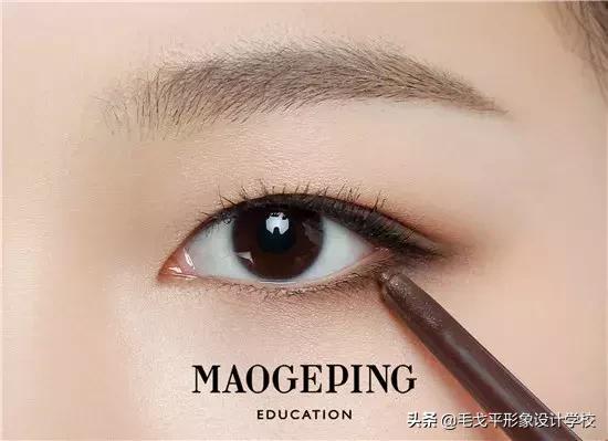 眼妆怎么画显大又干净单眼皮内双,没有内双的单眼皮怎么画眼妆