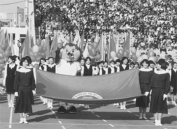 视频回顾30年前甲a联赛开幕盛况,甲A元年