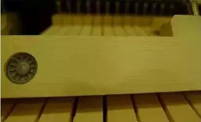 雅马哈钢琴高度多少好,雅马哈钢琴和恺撒堡钢琴哪个更好